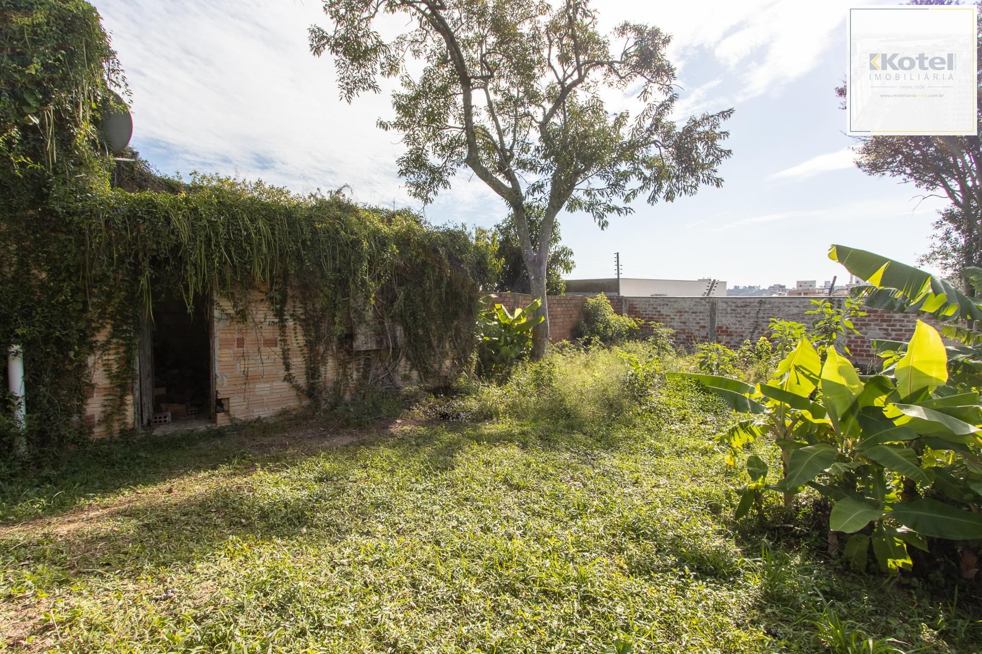 Casa de 3 dormitórios, 1 suíte e 2 vagas no bairro Vila Conceição.