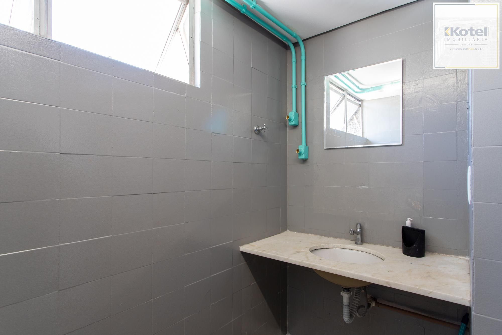 Andar inteiro com 214 m²