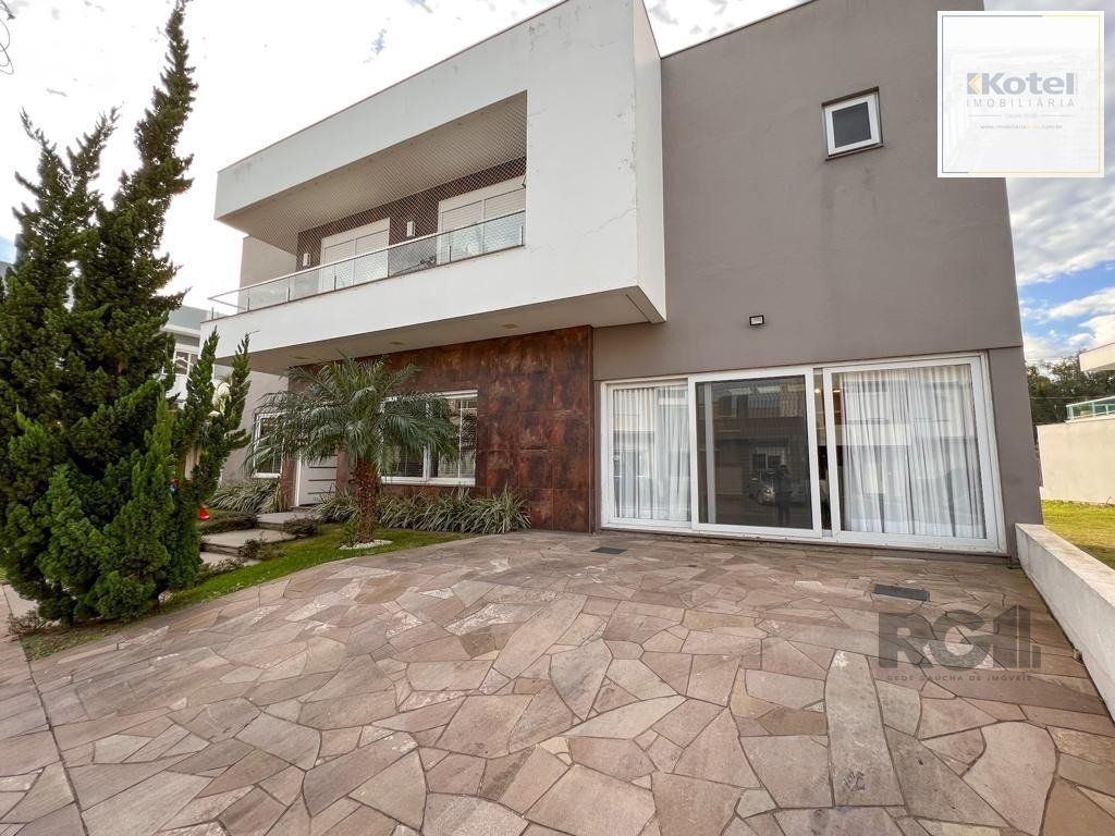 Excelente residência com aproximadamente 242m² privativos, — foto 3