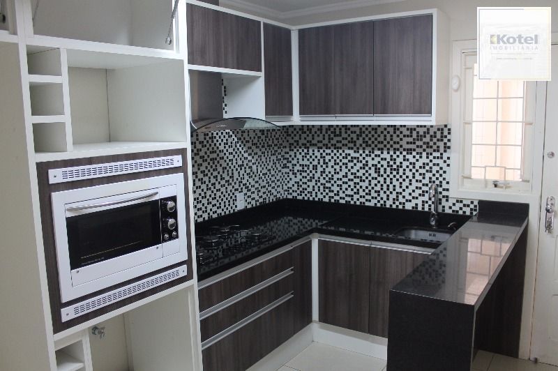 Casa para Venda - 220m², 3 dormitórios, sendo 1 suites, 4 vagas - Ipanema — foto 4