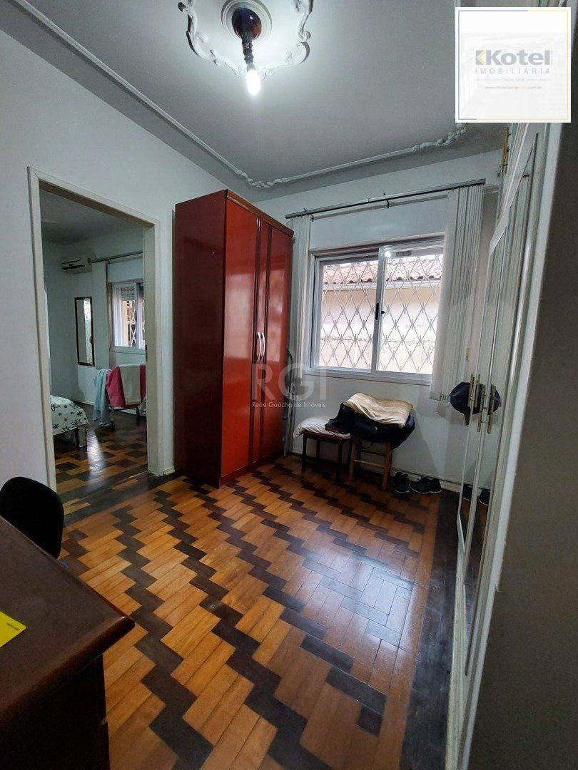 Casa para Venda - 184m², 3 dormitórios, sendo 1 suites, 4 vagas - Cristal — foto 4