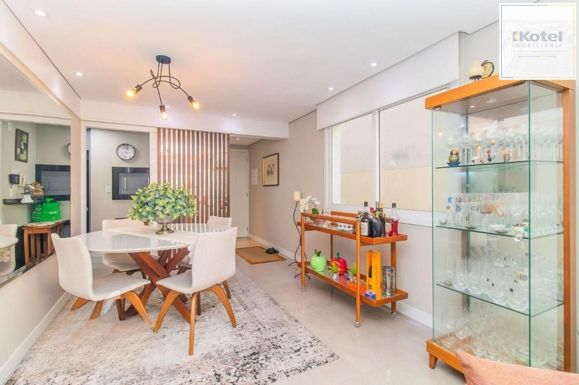 Apartamento com 83m² e 2 dormitórios, 2 suítes, 3 vagas no bairro Petrópolis — foto 3