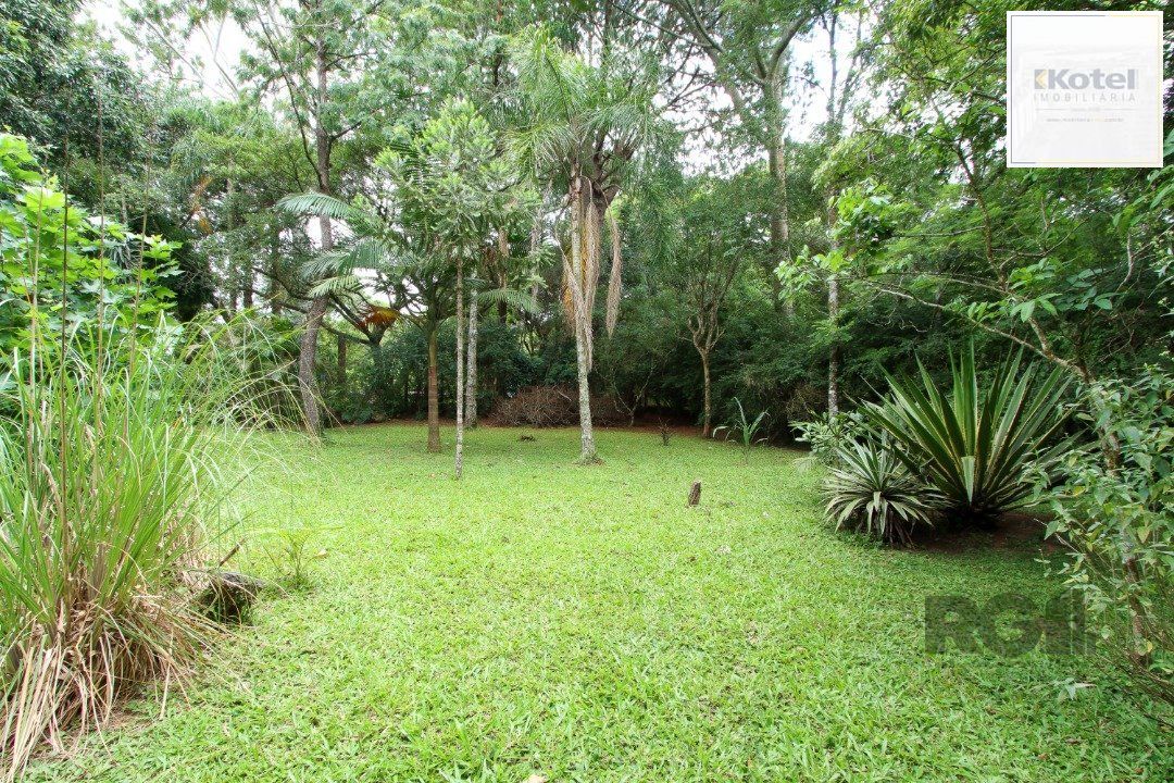 Sitio com casa com 3 quartos, suite, em terreno com 7.320m² - Belem Velho