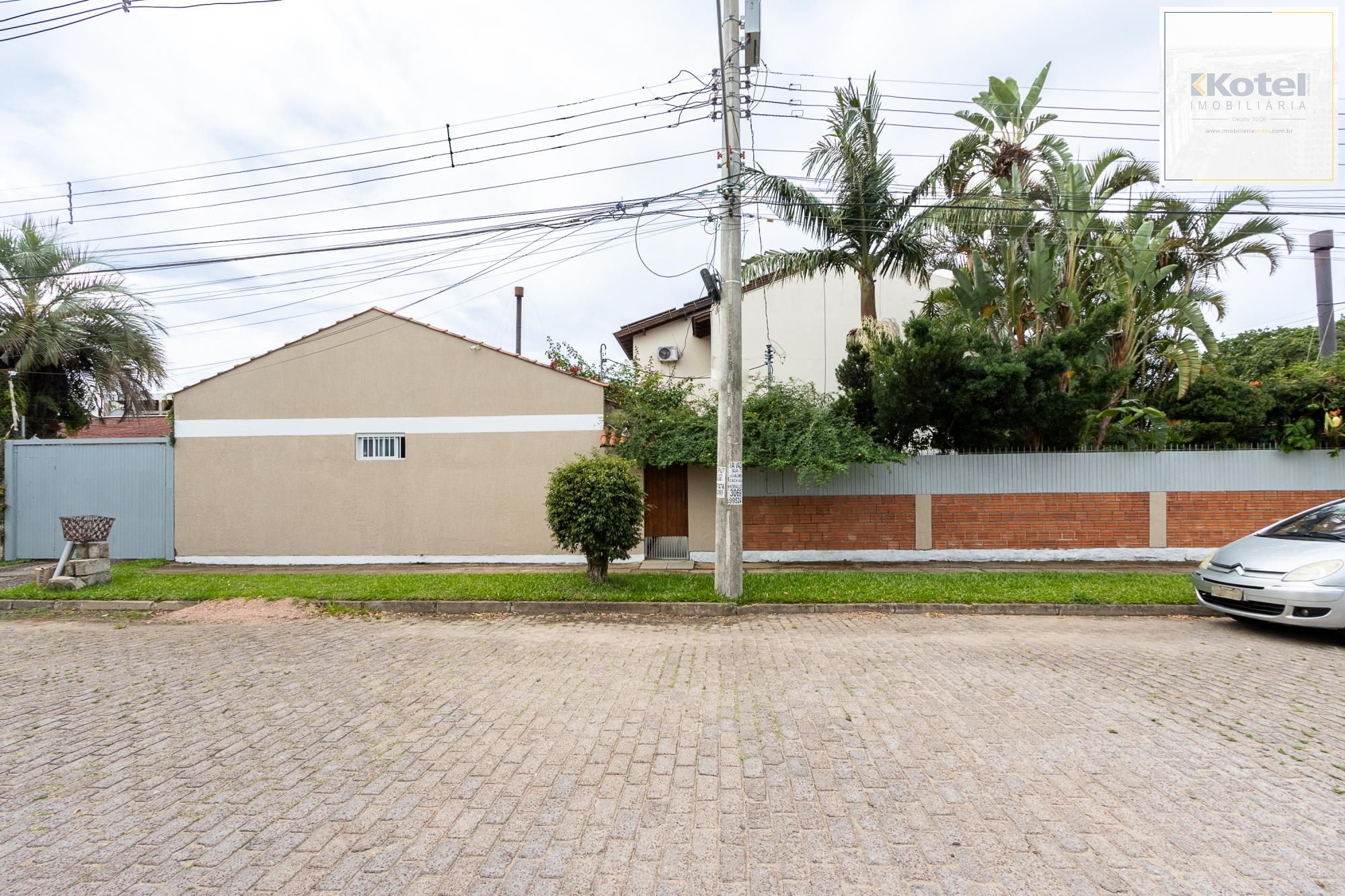 Casa térrea, 2 dormitórios, 1 suíte e 2 vagas no bairro Aberta dos Morros. — foto 2