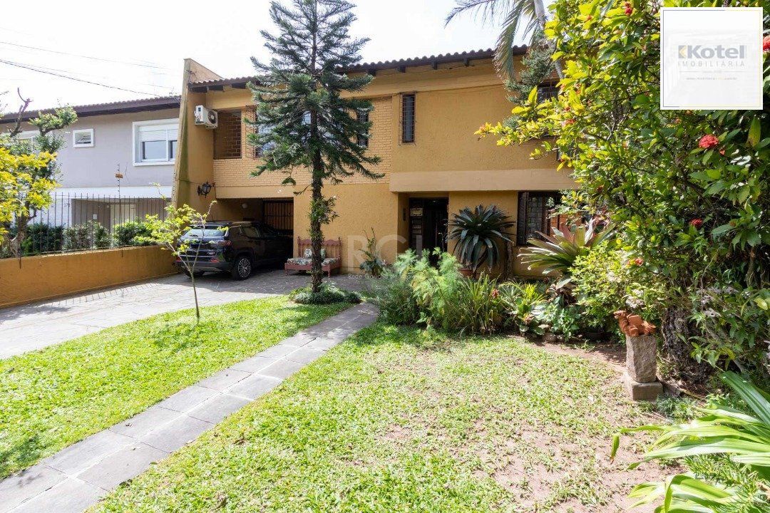 Casa para Venda - 435m², 4 dormitórios, sendo 4 suites, 4 vagas - Cristal — foto 2