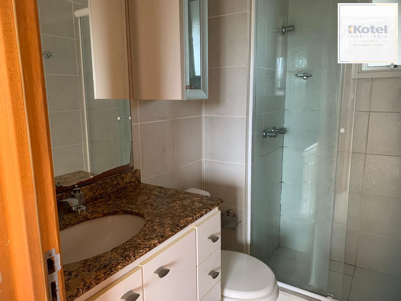 APARTAMENTO COM 2 DORMITORIOS,  1 VAGA COBERTA E ELEVADOR. — foto 3