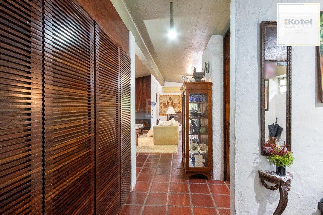 Casa para Venda - 600m², 3 dormitórios, sendo 1 suites, 8 vagas - Vila Assunção — foto 4