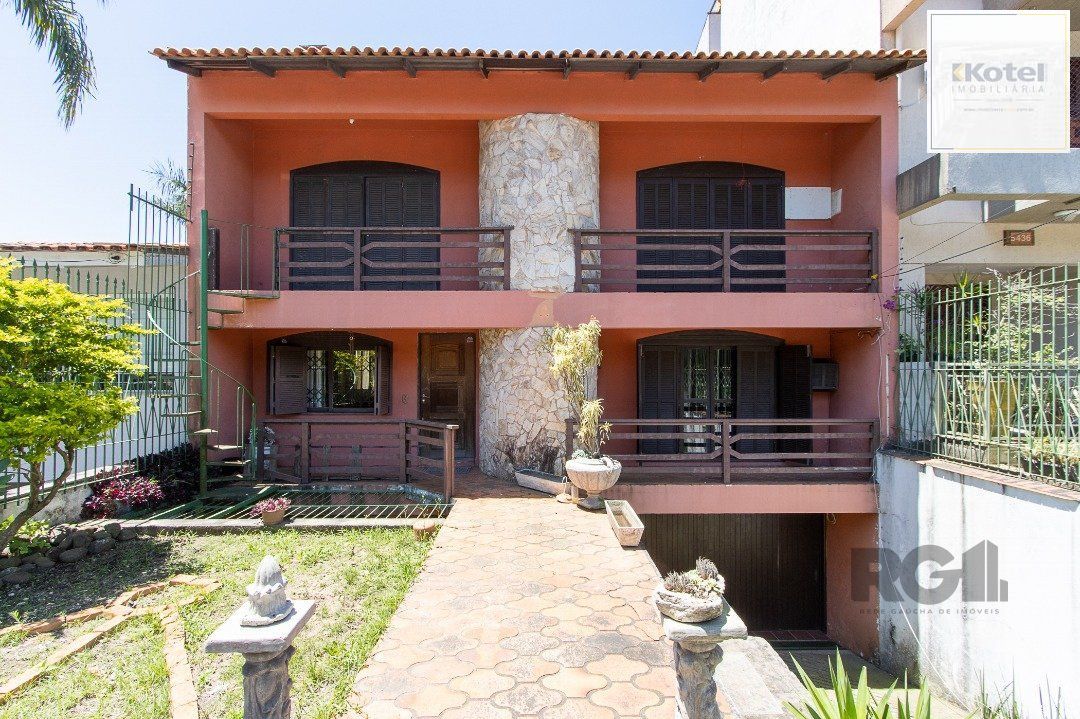 Casa para Venda - 572m², 5 dormitórios, sendo 1 suites, Cavalhada — foto 4