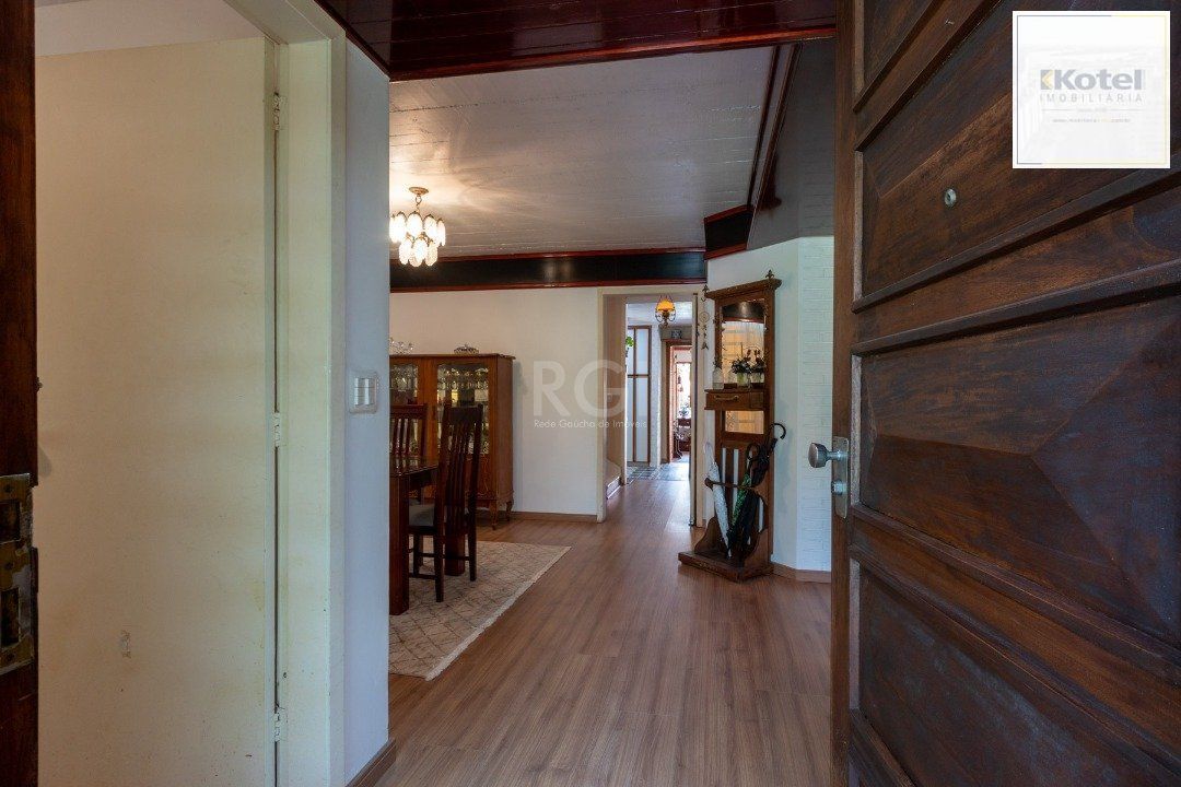 Casa para Venda - 435m², 4 dormitórios, sendo 4 suites, 4 vagas - Cristal — foto 4