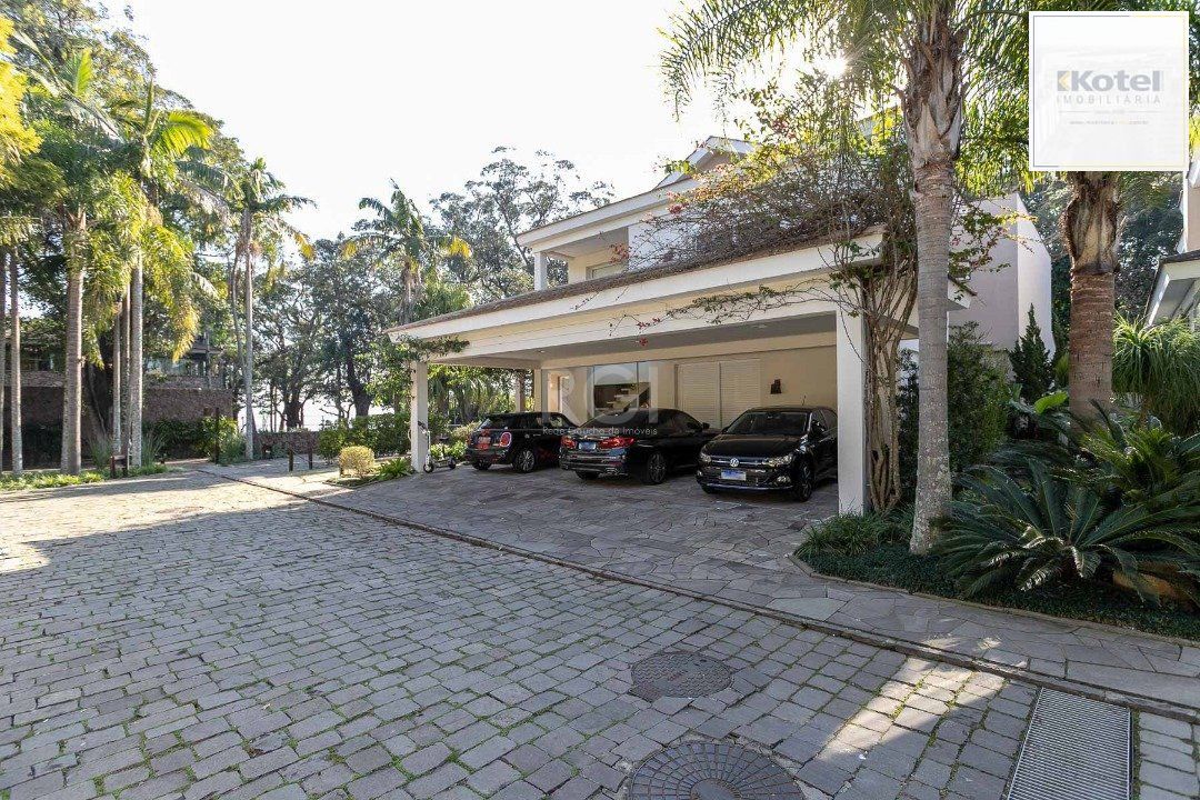 Casa Condominio para Venda - 588.62m², 4 dormitórios, sendo 4 suites, 5 vagas - Pedra Redonda — foto 2