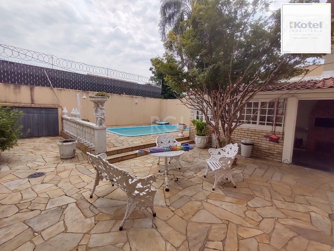 Casa para Venda - 200m², 4 dormitórios, sendo 1 suites, 3 vagas - Ipanema — foto 4