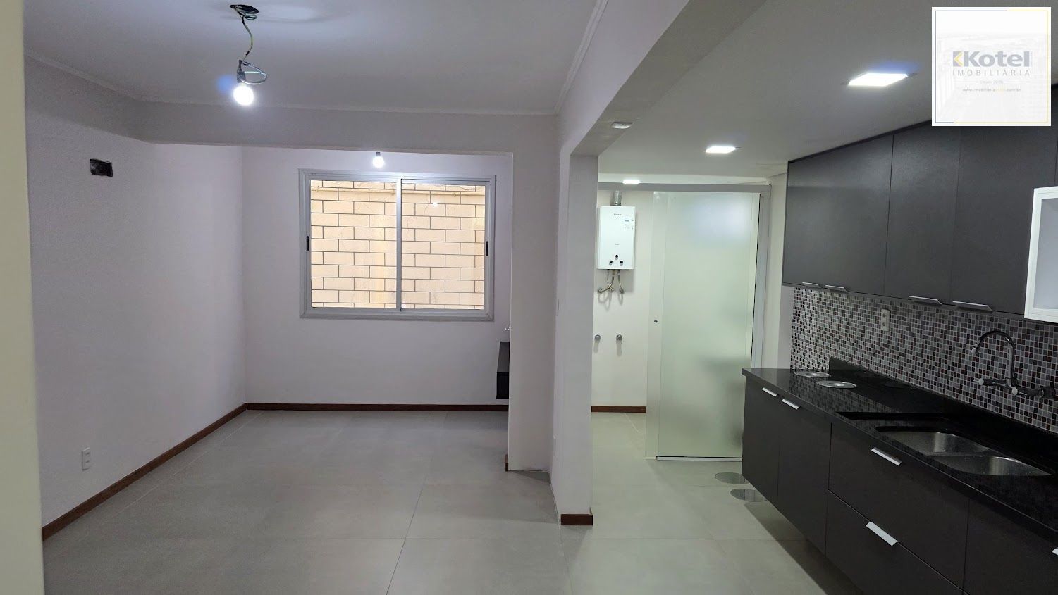 Apartartamento 2 dorm, reformado, semi mobiliado - bairro Cristal