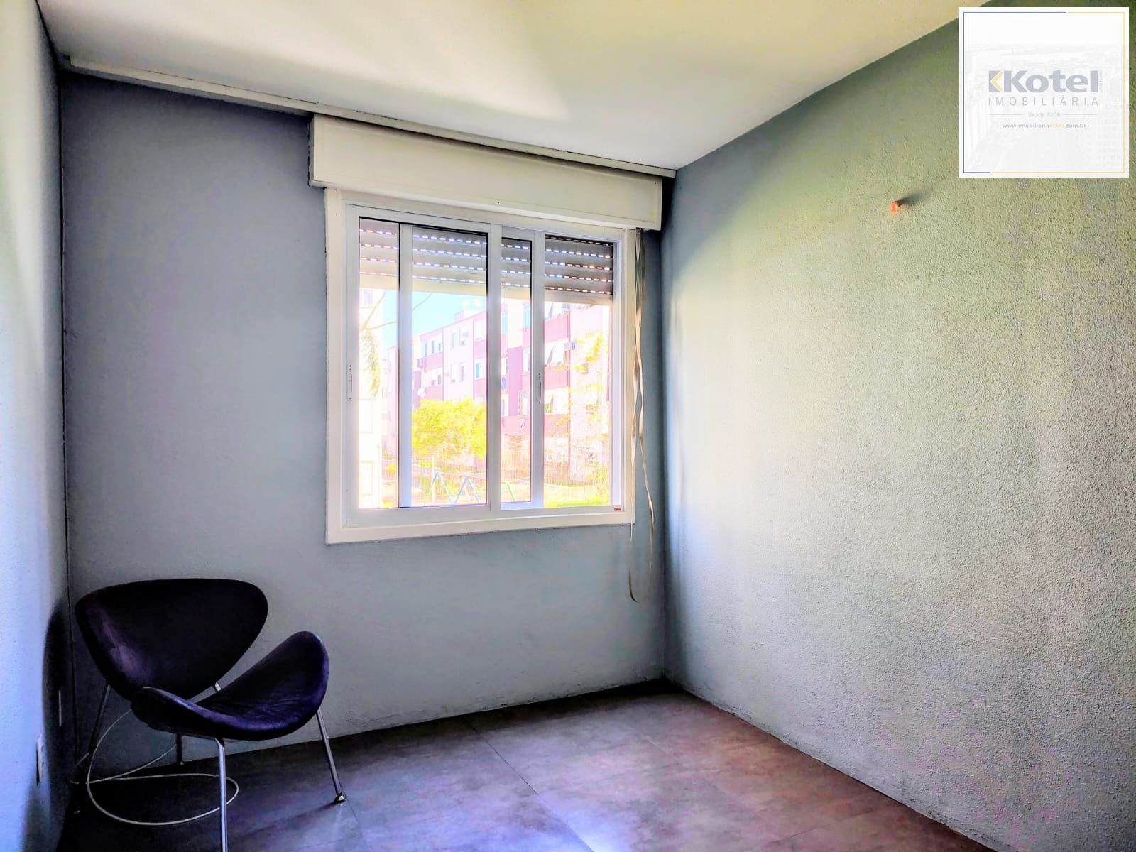 Apartamento de 2 dormitórios, living, cozinha, área de serviço e banheiro social. — foto 5