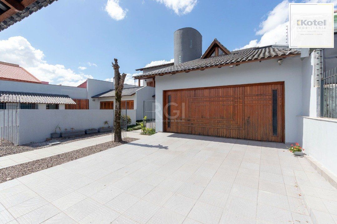 Casa para Venda - 451.63m², 5 dormitórios, sendo 1 suites, 4 vagas - Cristal — foto 2