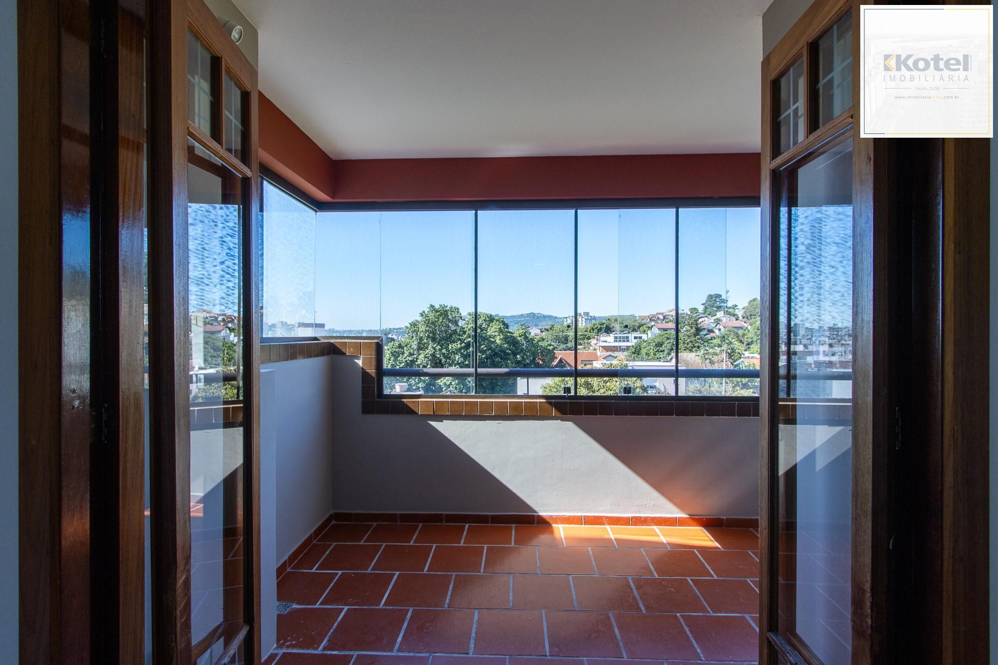 Apartamento de 2 dormitórios, 1 suíte e 2 vagas de garagem no bairro Tristeza. — foto 4