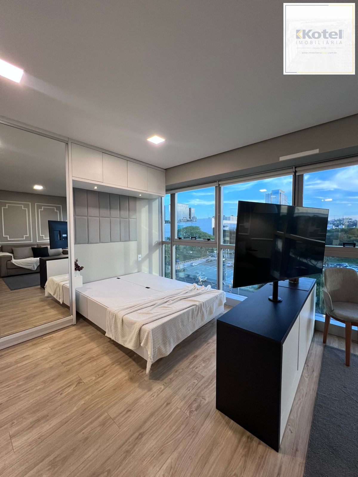 Apartamento 1 dormitório com vaga coberta para venda e locação no bairro Praia de Belas — foto 3
