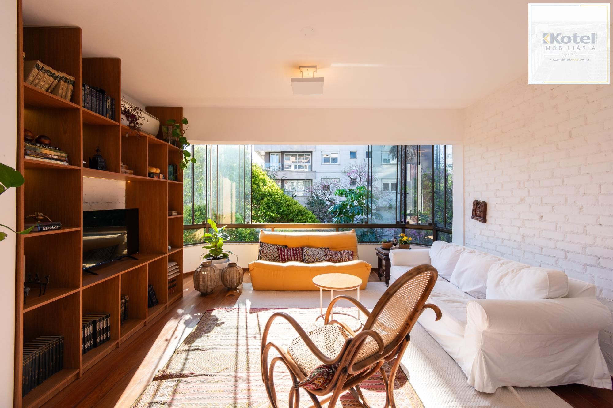 Apartamento com 3 Quartos à venda, 122m² - Petrópolis — foto 2