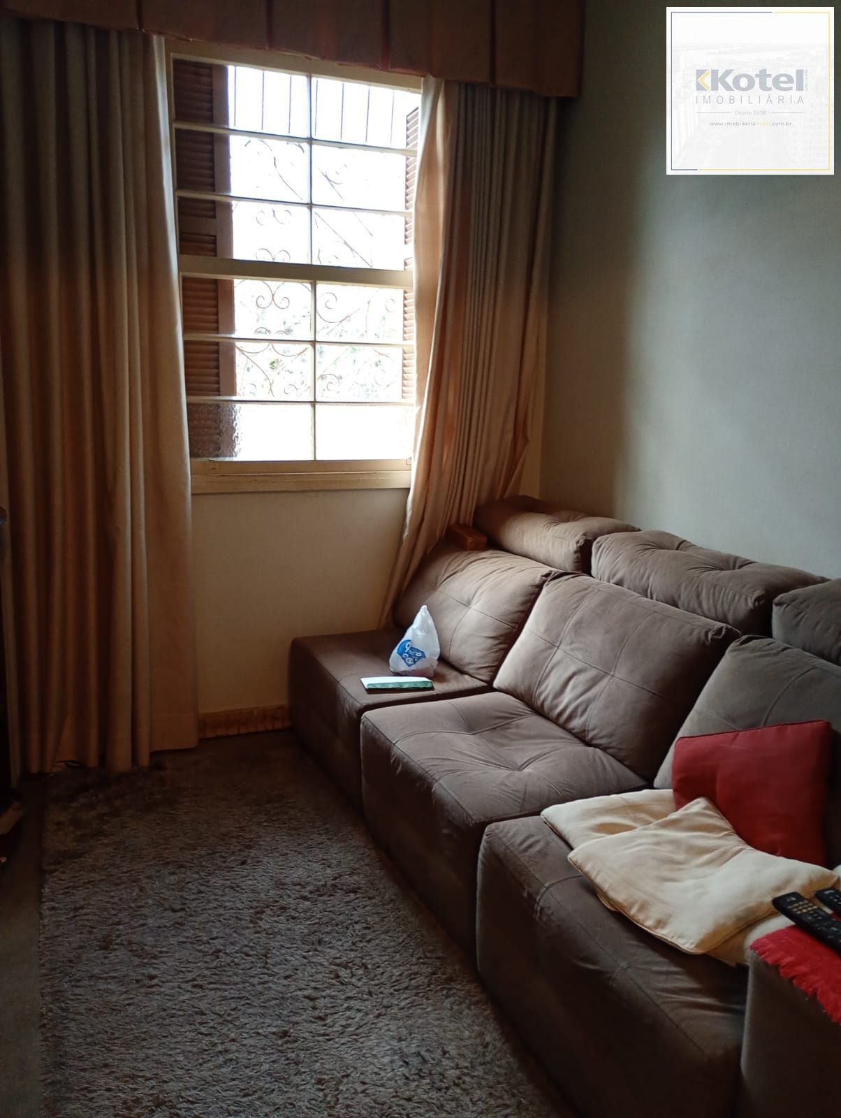 Casa 3 quartos à venda, 253m², Azenha - Porto Alegre
