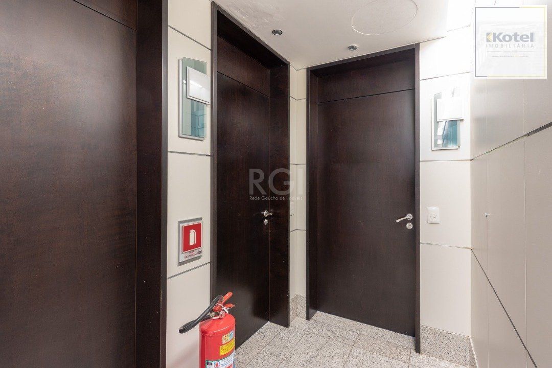 Conjunto/Sala para Venda - 210m², 0 dormitórios, 5 vagas - Cristal — foto 4