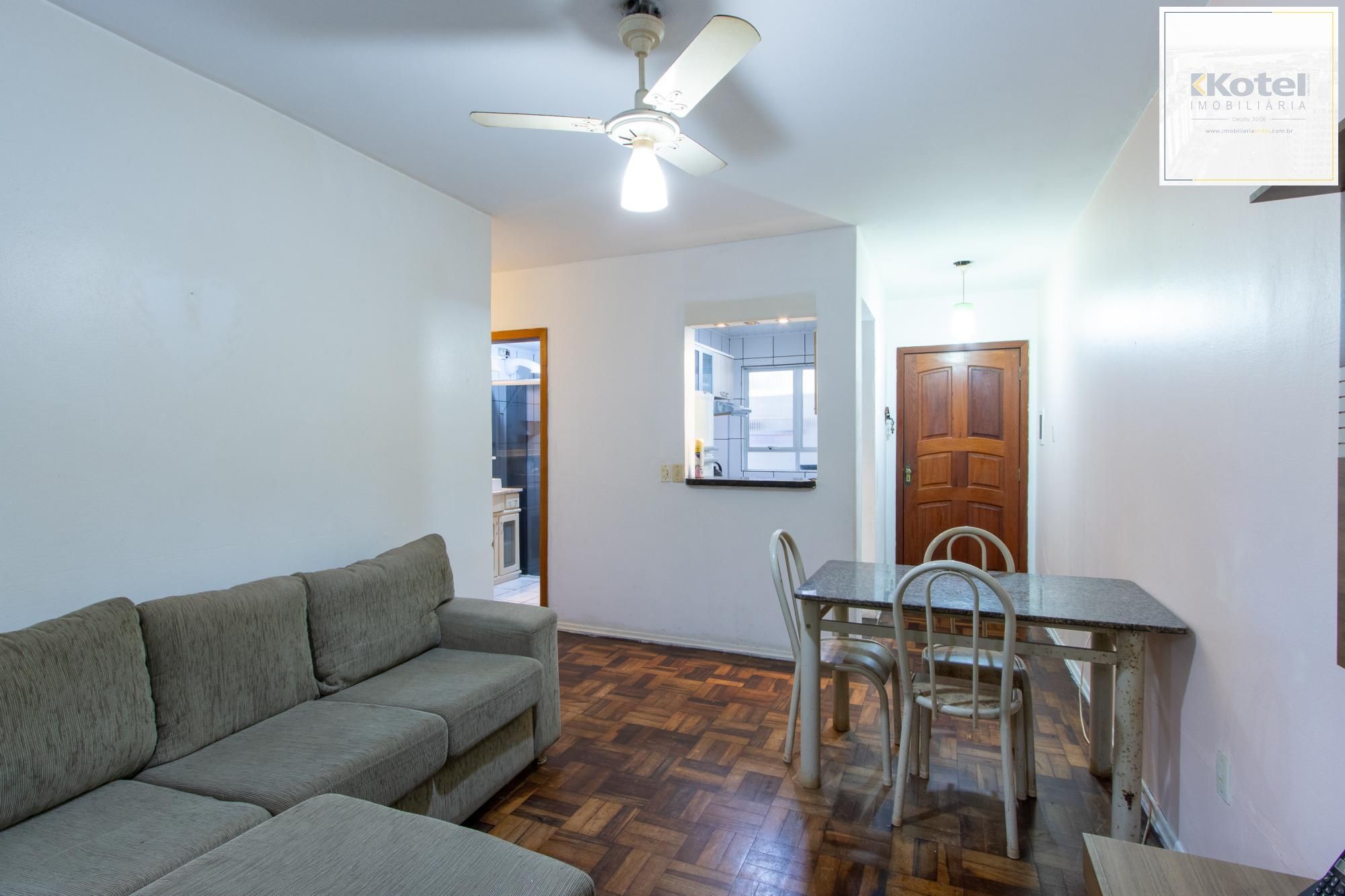 Apartamento térreo com pátio privativo no coração do Menino Deus, 2 dormitórios.