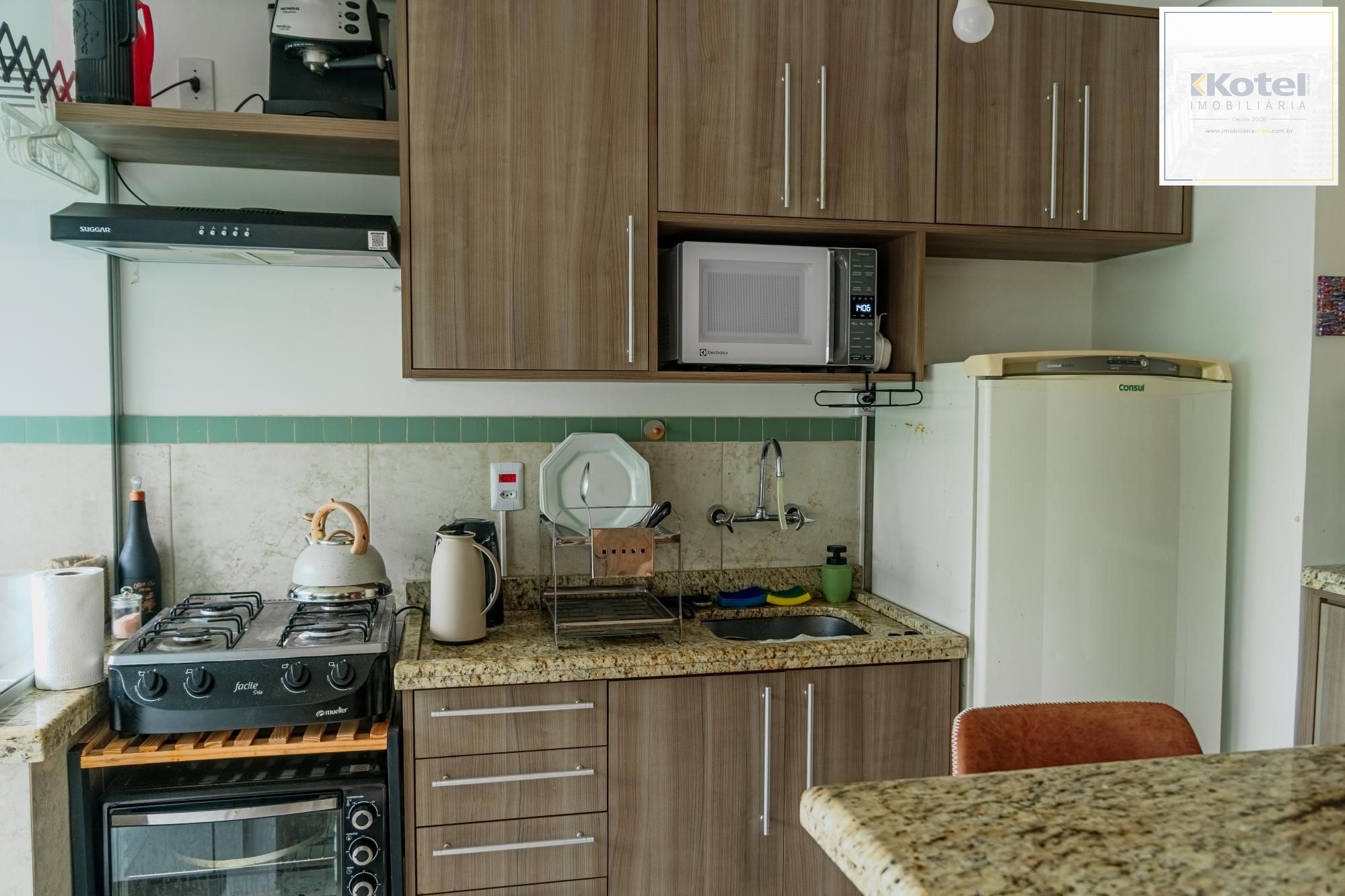 Belíssimo Apartamento com 3 dormitórios e 1 vaga de garagem no bairro Aberta dos Morros, zona sul de Porto Alegre. — foto 3