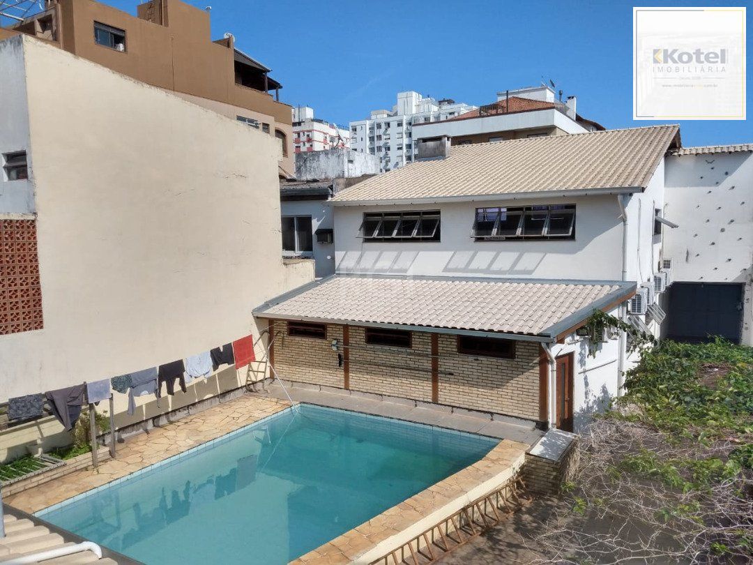 Casa para Venda - 322.4m², 2 dormitórios, 7 vagas - Cristal — foto 2
