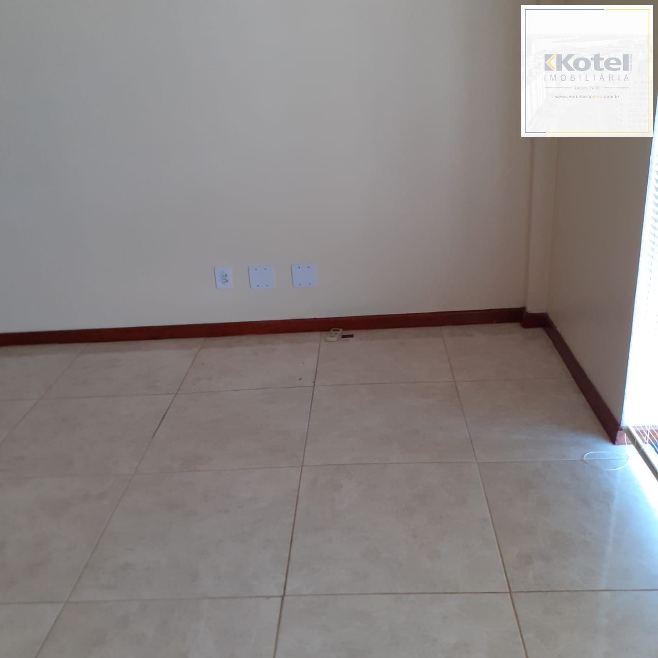 Sala comercial no bairro Petrópolis.