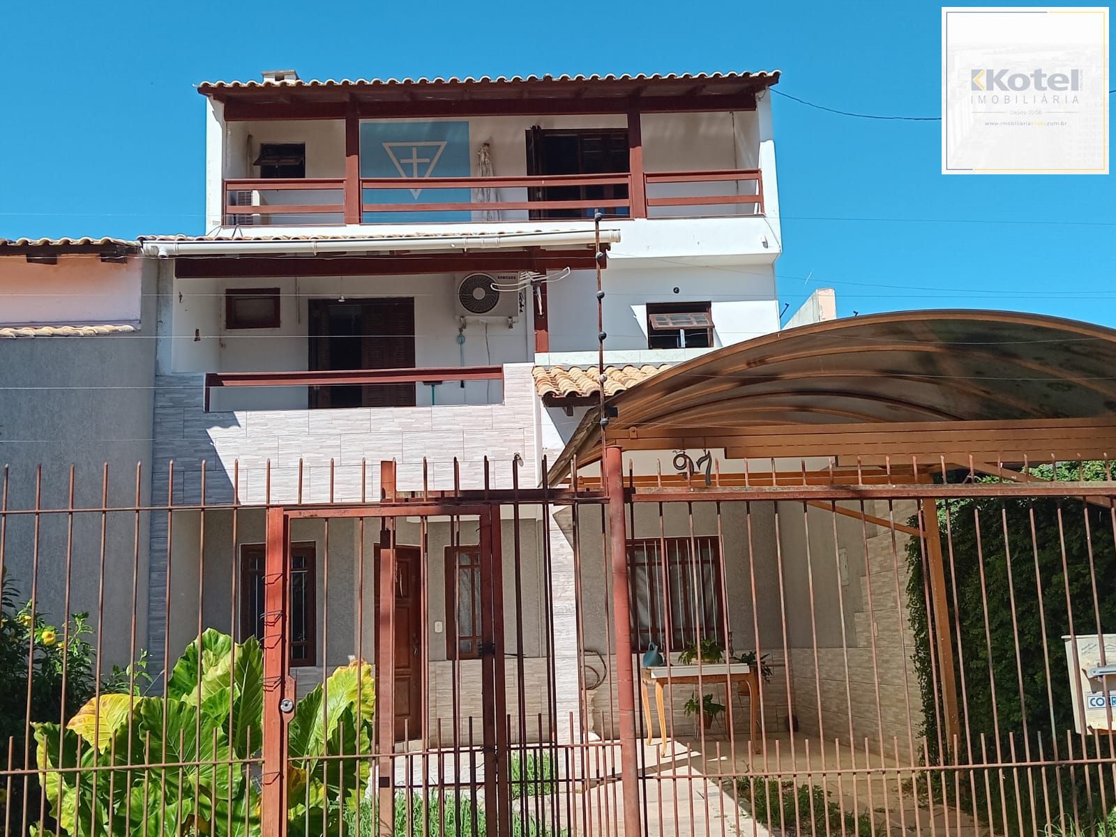 Excelente oportunidade de adquirir um sobrado no charmoso bairro Guarujá — foto 2