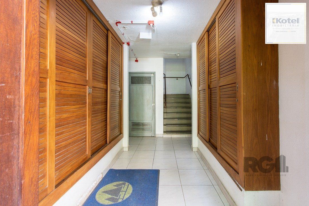 Excelente apartamento no bairro Cristal com 1 dormitório, living, banheiro e cozinha. — foto 3
