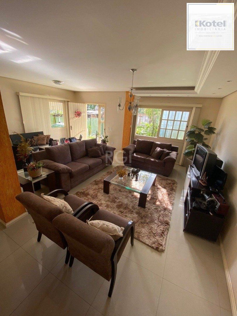 Casa para Venda - 250m², 3 dormitórios, sendo 1 suites, 2 vagas - Cristal — foto 3