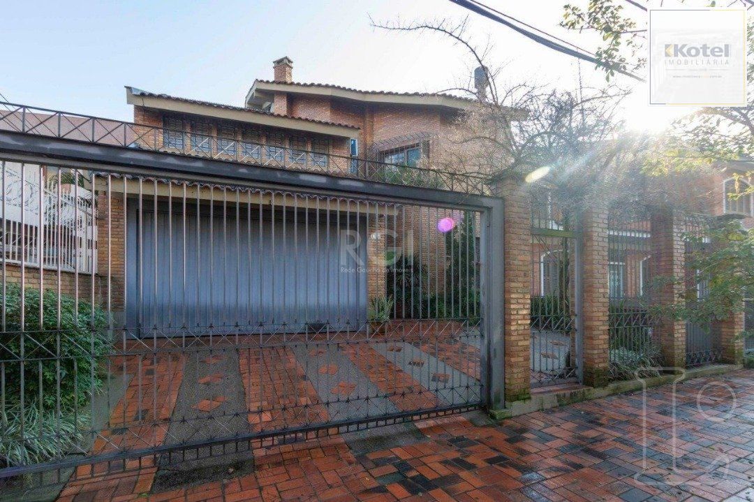 Casa para Venda - 349m², 4 dormitórios, sendo 1 suites, 3 vagas - Tristeza — foto 4
