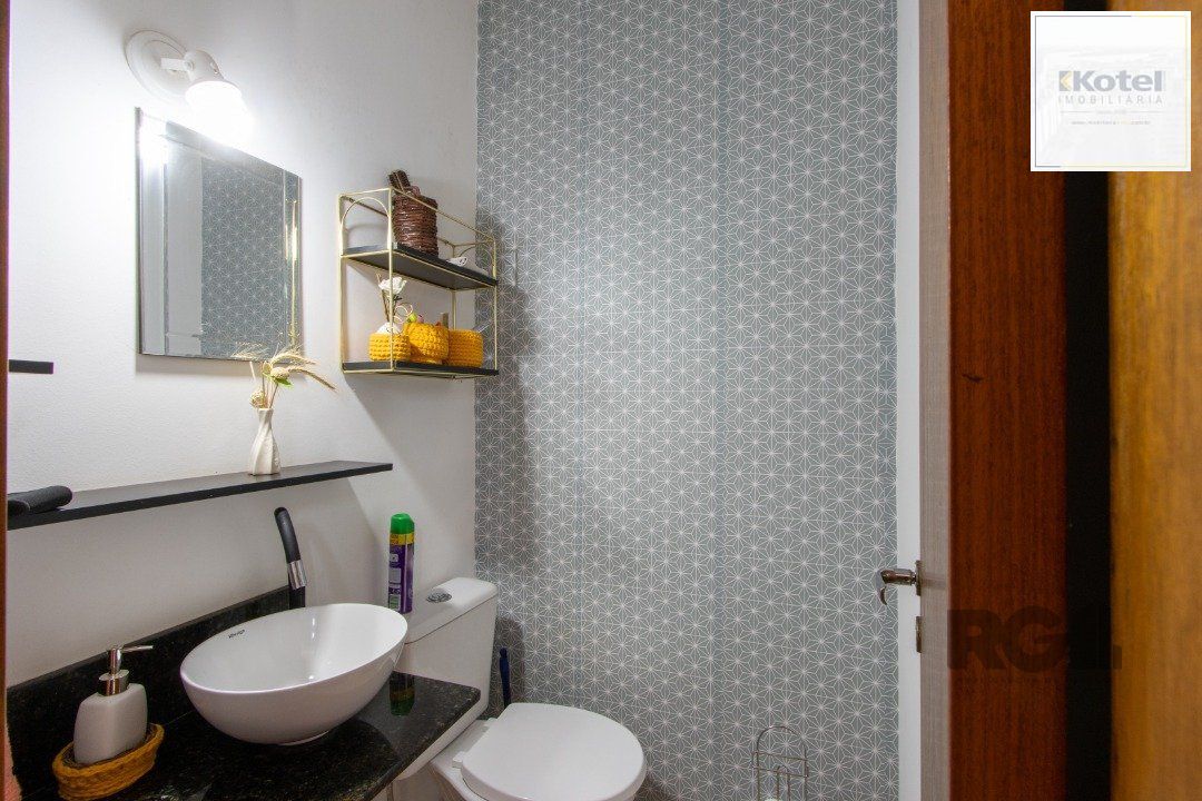 Excelente oportunidade de casa à venda em condomínio fechado no Reserva Guarujá, localizado na Avenida da Serraria em Porto Alegre. — foto 4