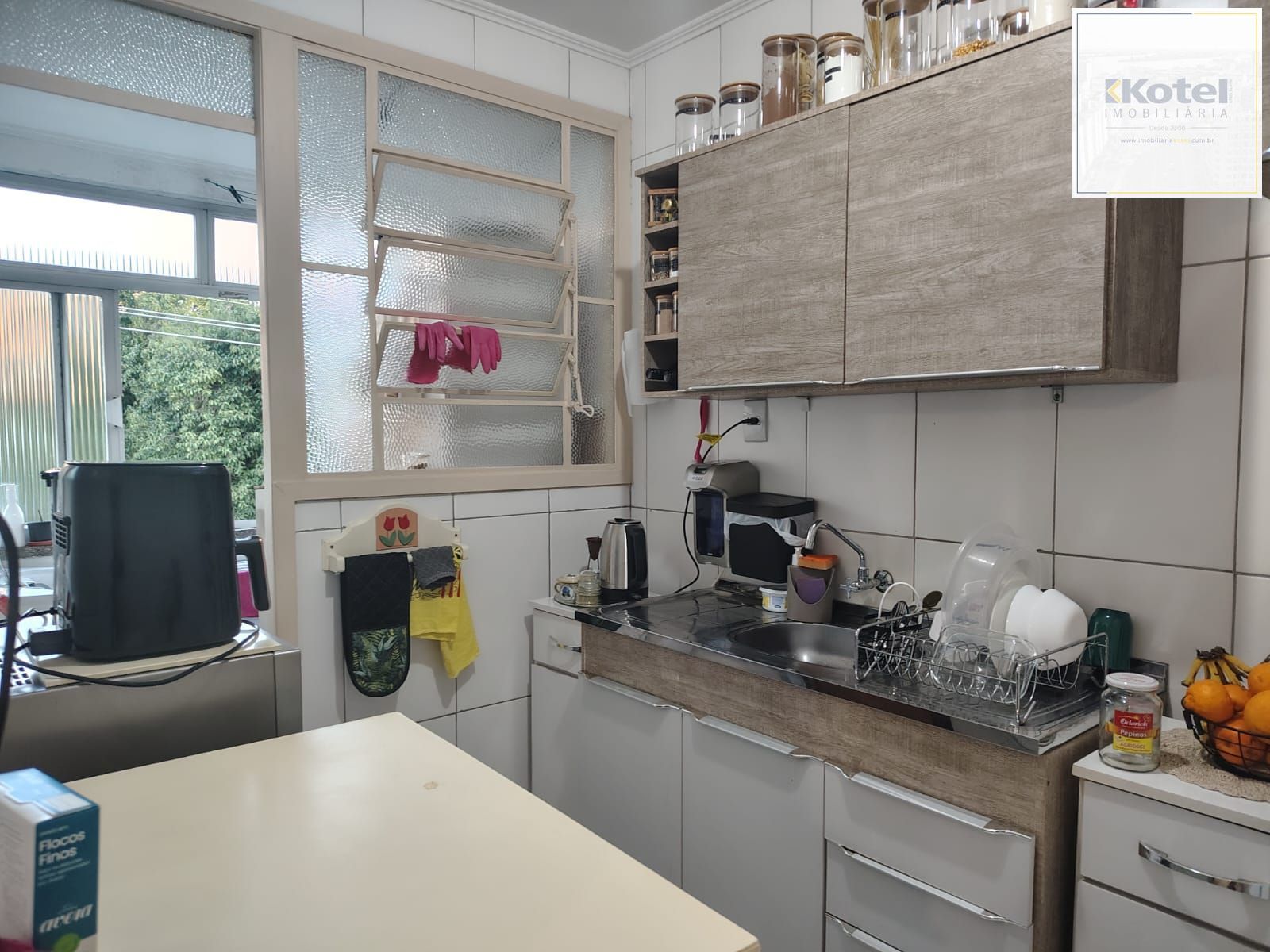 Apartamento de 2 quartos, living para 2 ambientes, banheiro social e 1 vaga escriturada. — foto 4