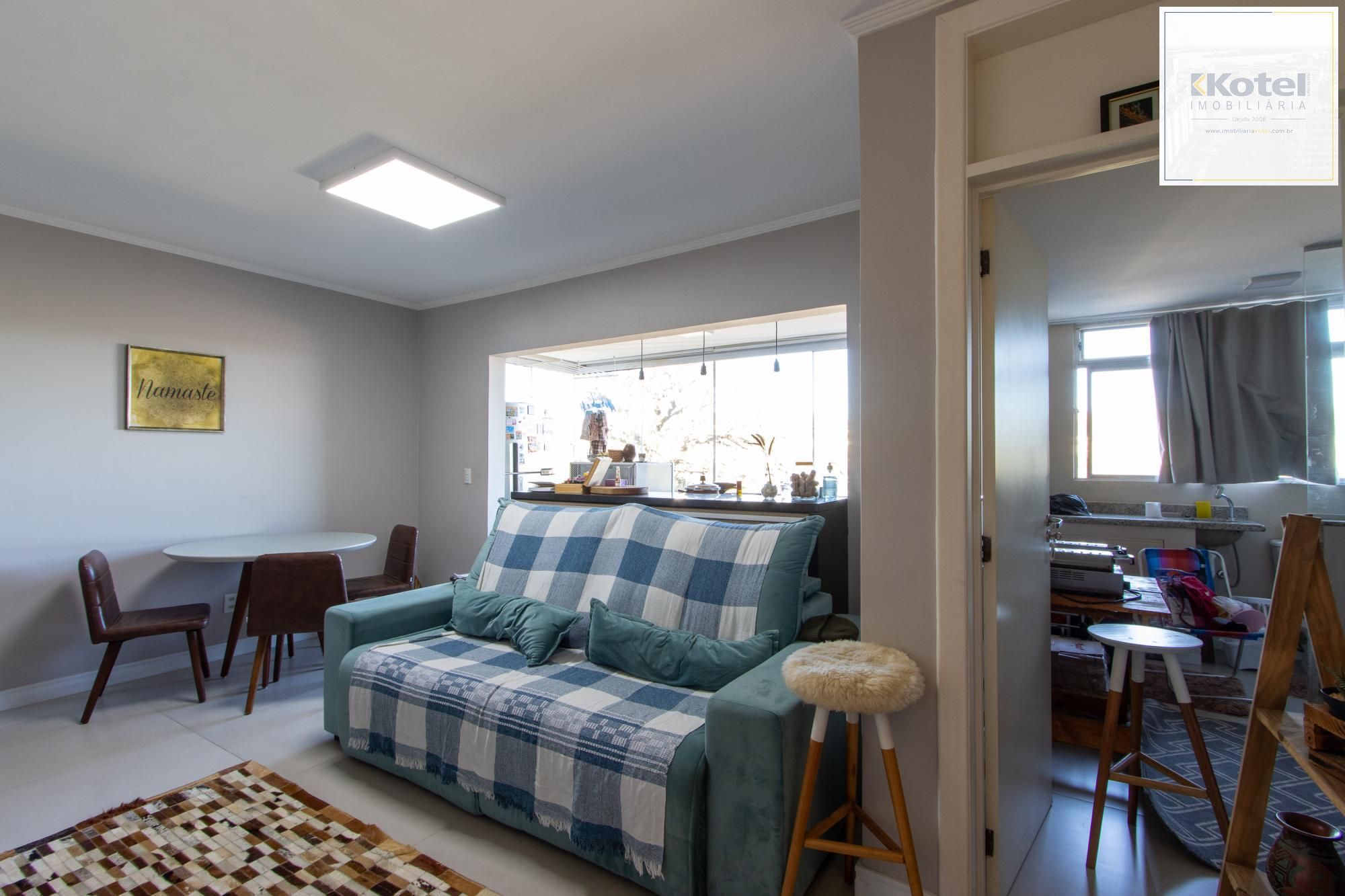Apartamento 2 dorm, vaga de garagem escriturada e coberta - bairro Cristal — foto 3
