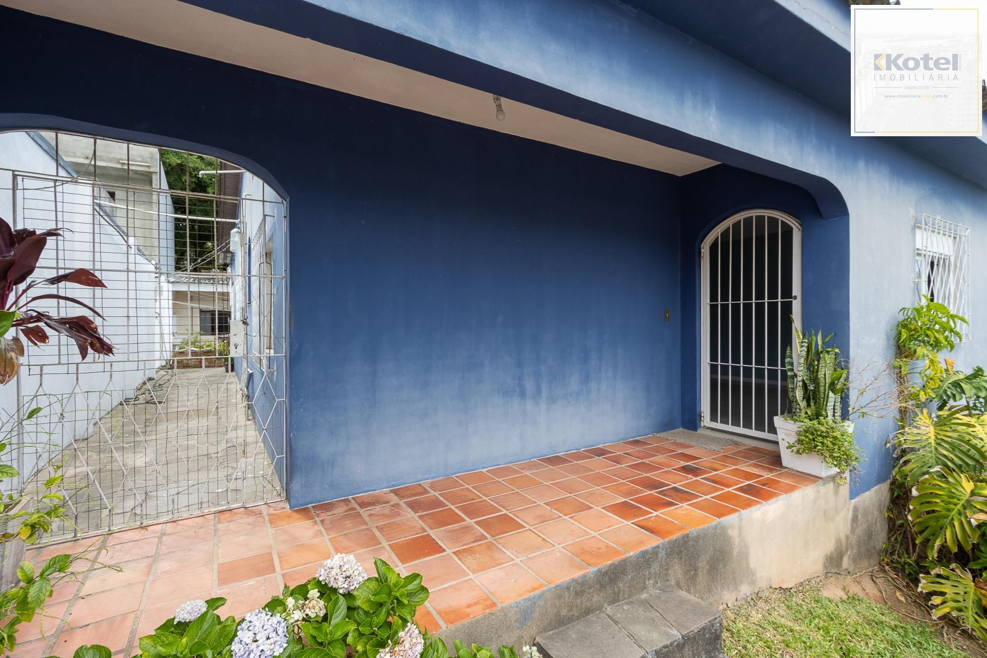 Terreno com 2 casas, 4 quartos, 1 suite - Bairro Cavalhada — foto 2