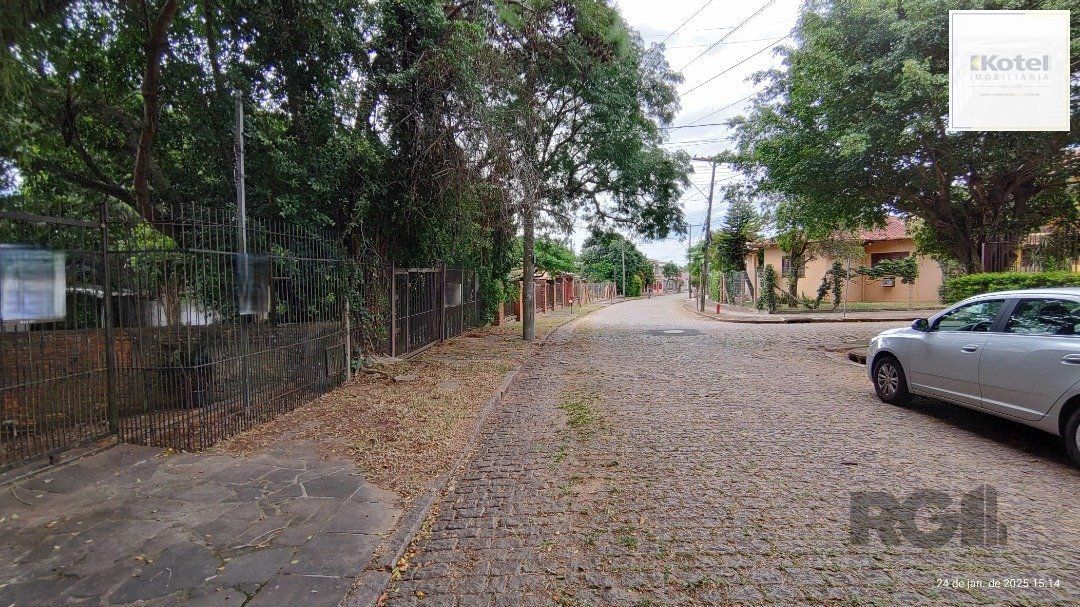 Terreno plano com 24,90m de frente, localizado no bairro Serraria.