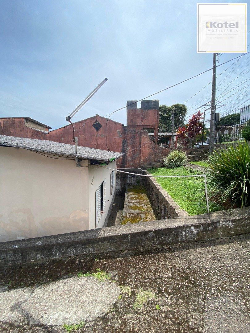 Casa 2 quartos à venda, 300m², Campo Novo - Porto Alegre