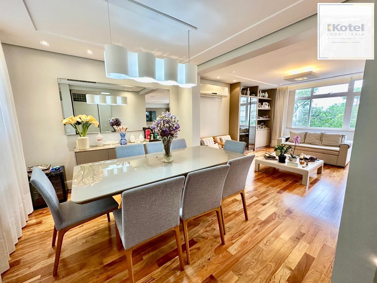 Apartamento amplo na Cidade Baixa – 155 m² | 3 dormitórios | 2 vagas