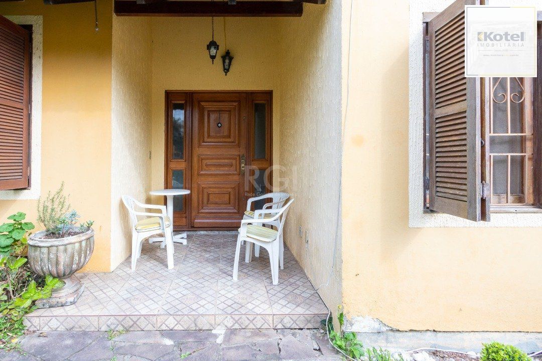 Casa Condominio para Venda - 386m², 3 dormitórios, sendo 2 suites, 2 vagas - Espirito Santo