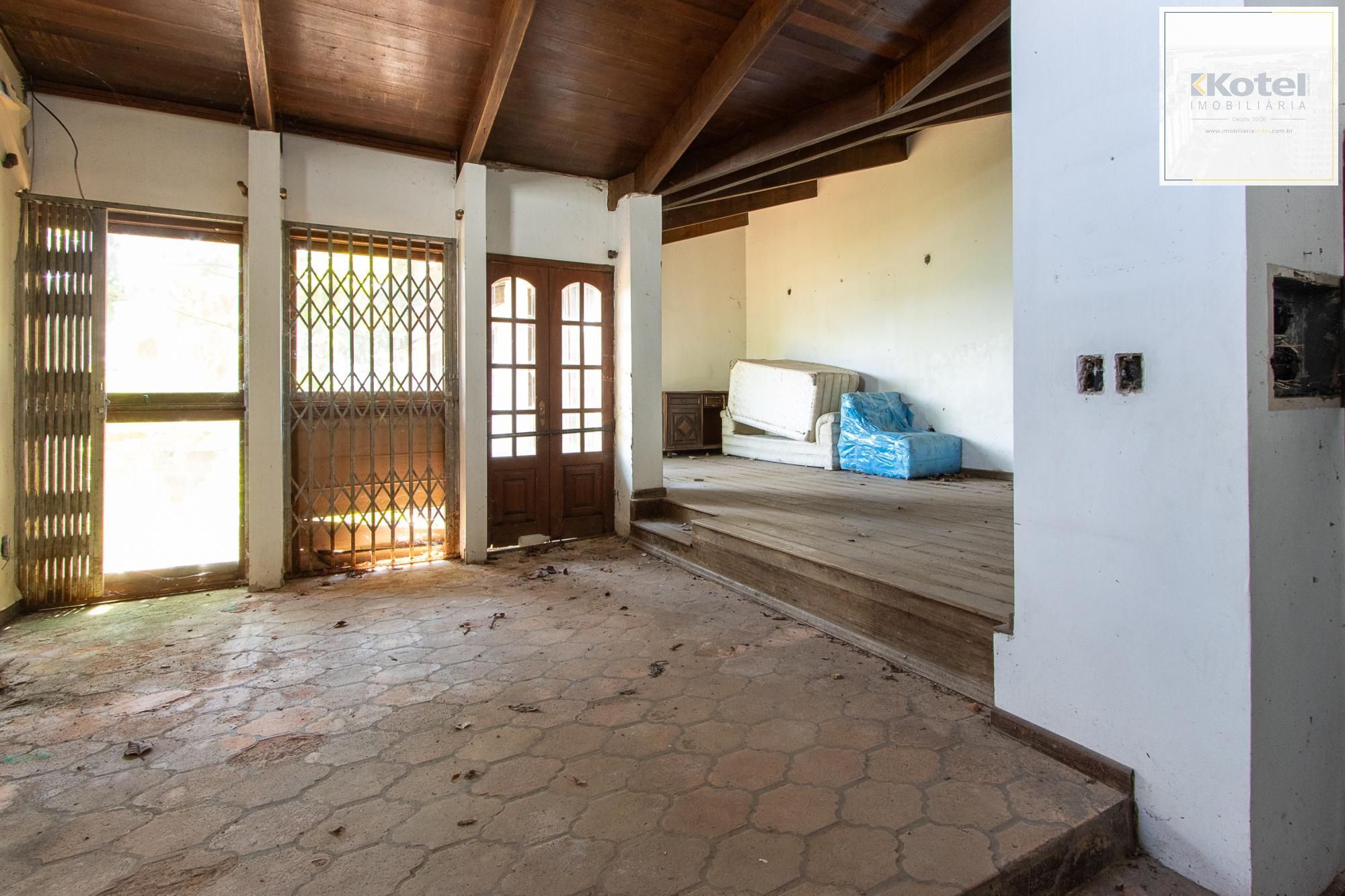 Casa para Venda - 320m², 3 dormitórios, sendo 1 suites, 4 vagas - Cristal — foto 4