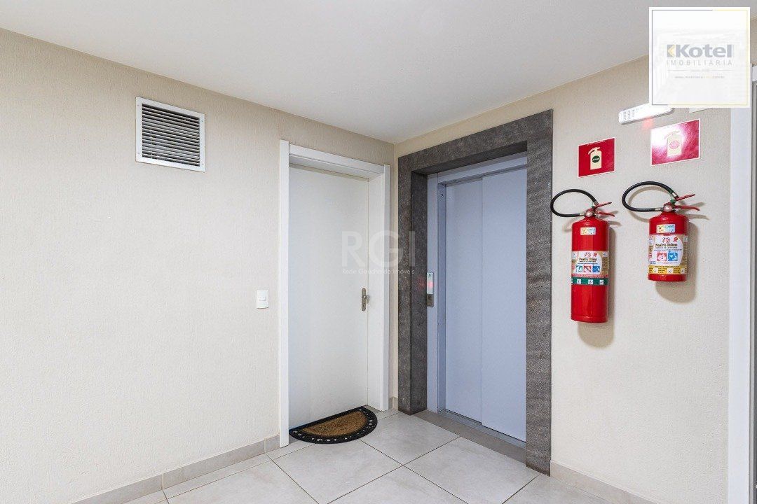Duplex para Venda - 128.73m², 3 dormitórios, sendo 1 suites, 3 vagas - Cristal — foto 2