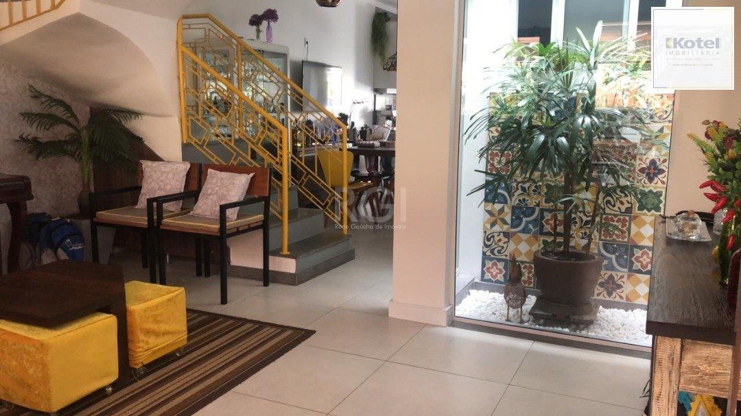 Casa Condominio para Venda - 220.89m², 3 dormitórios, sendo 1 suites, 2 vagas - Tristeza — foto 2