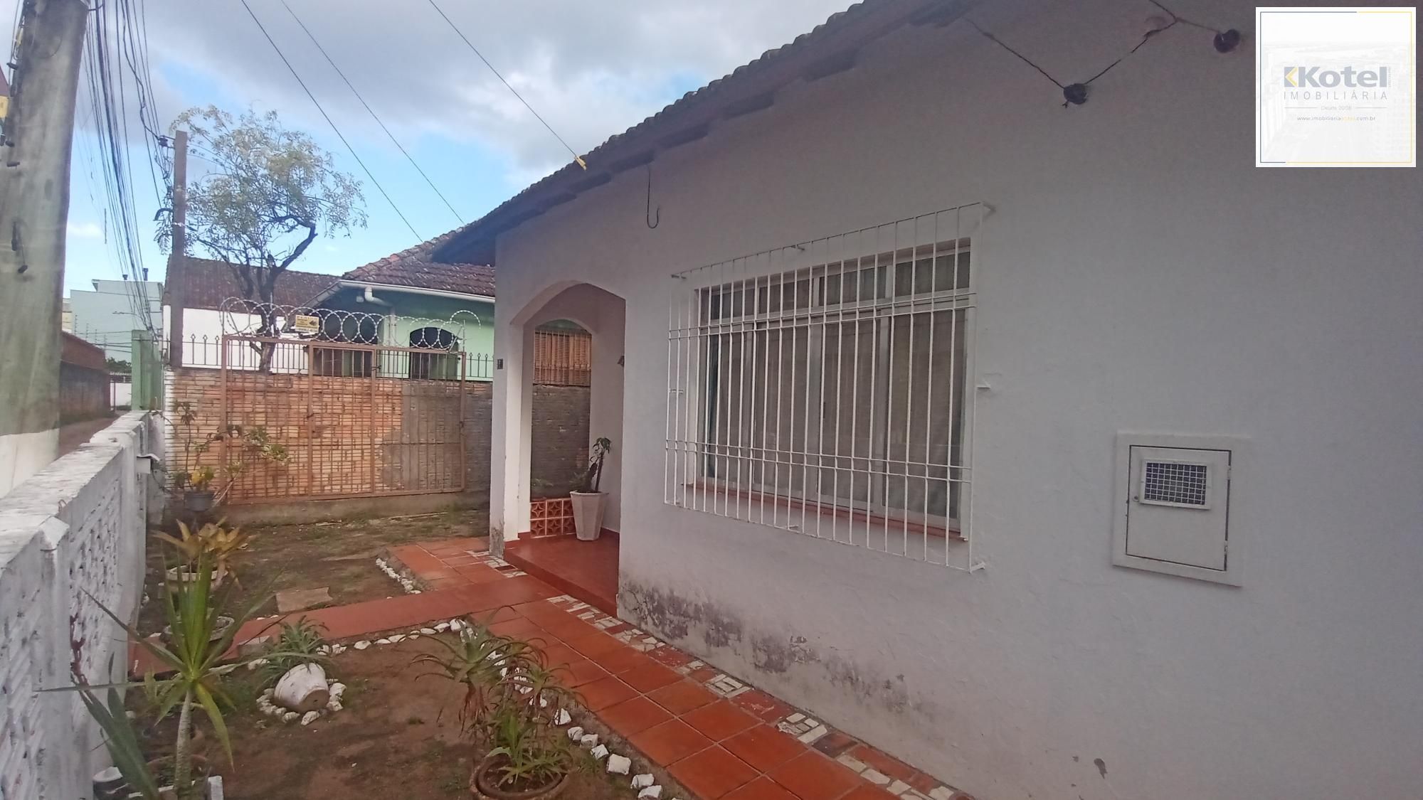 Casa com 2 dormitórios no bairro Glória — foto 4