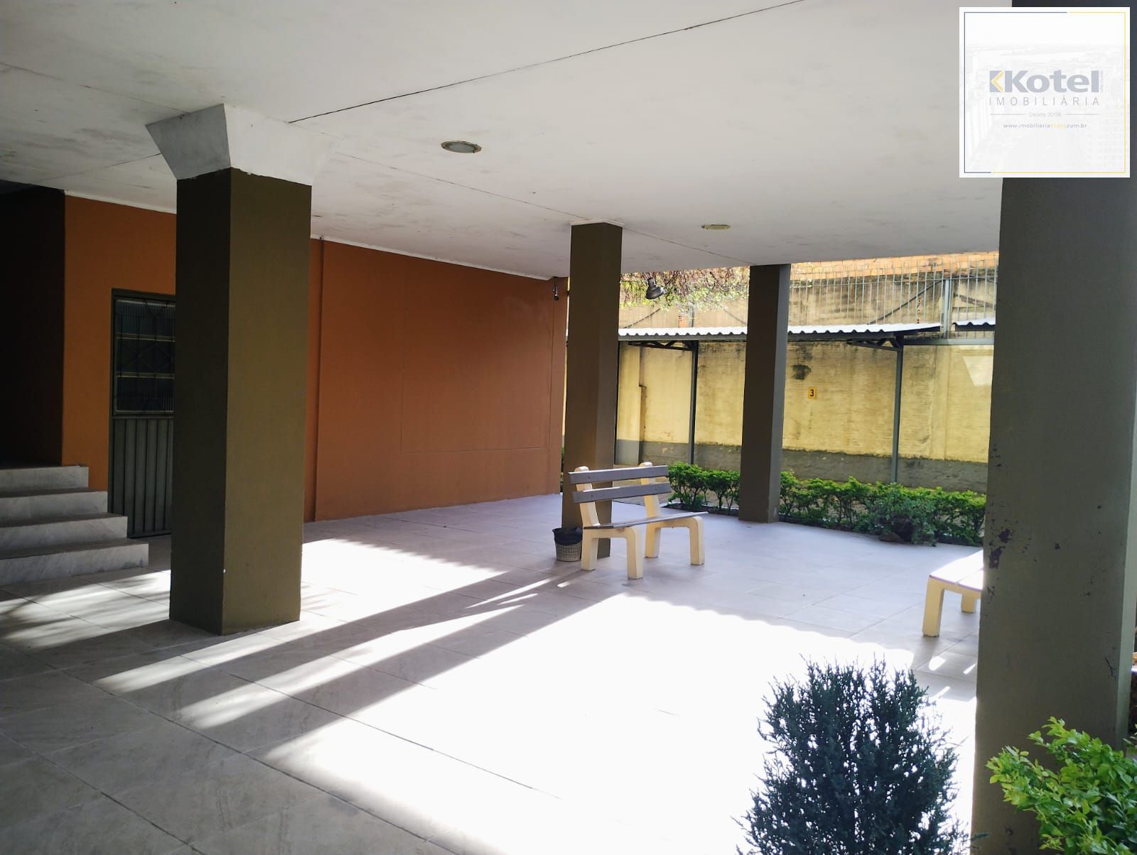 Apartamento de 1 dormitório, de frente, andar alto, elevador, vista para o Lago Guaíba. — foto 2