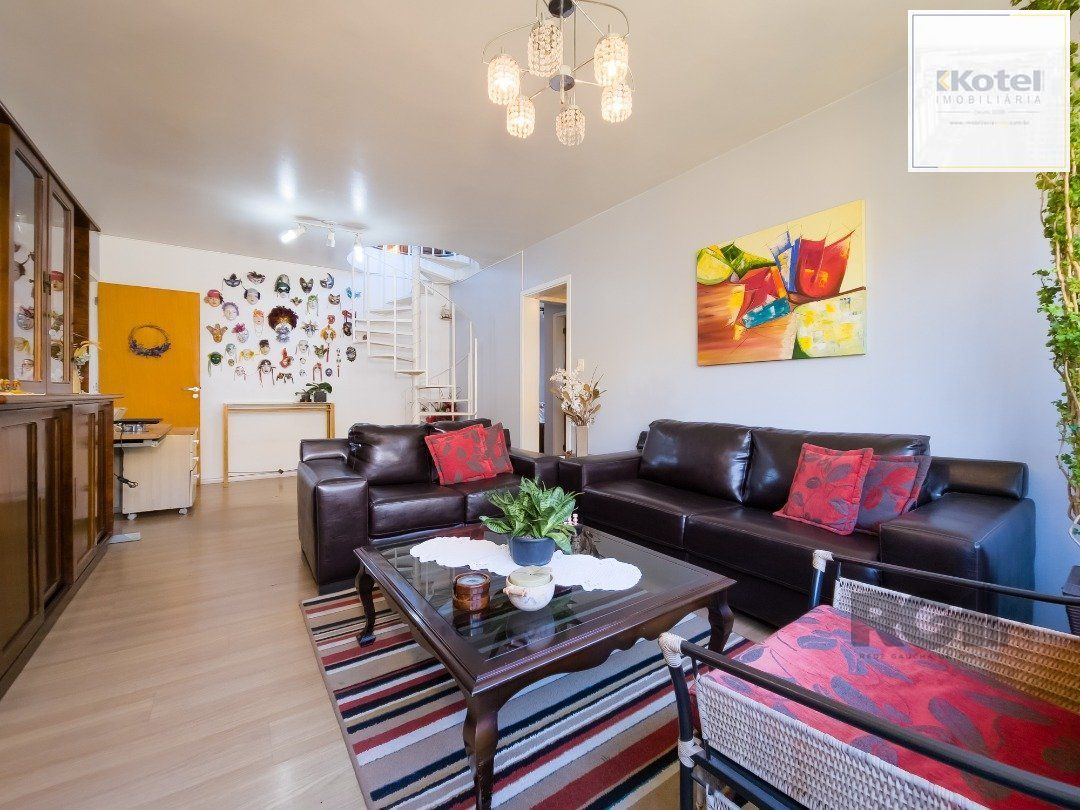 Cobertura, 2 quartos, 1 suite, dependência de empregada, 1 vaga de garagem, bairro Partenon — foto 2