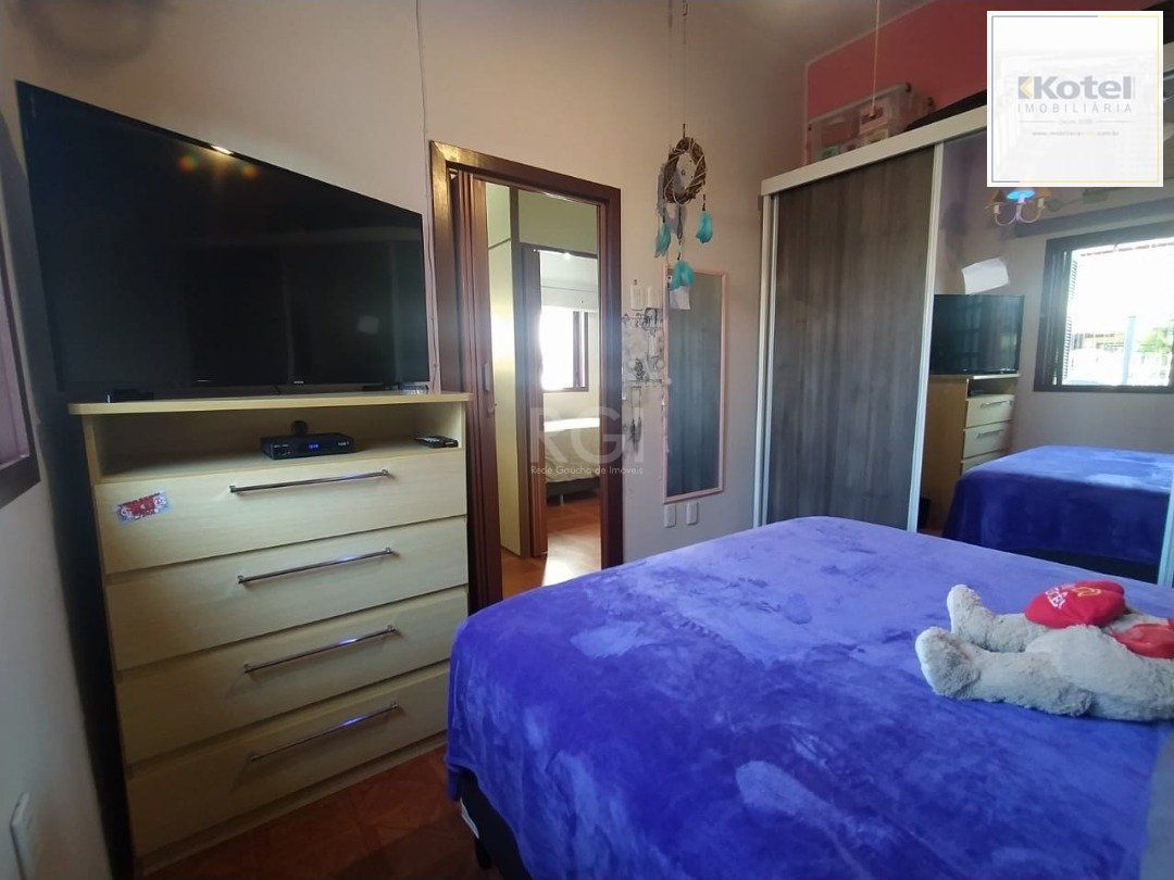 Casa para Venda - 185m², 3 dormitórios, 5 vagas - Menino Deus