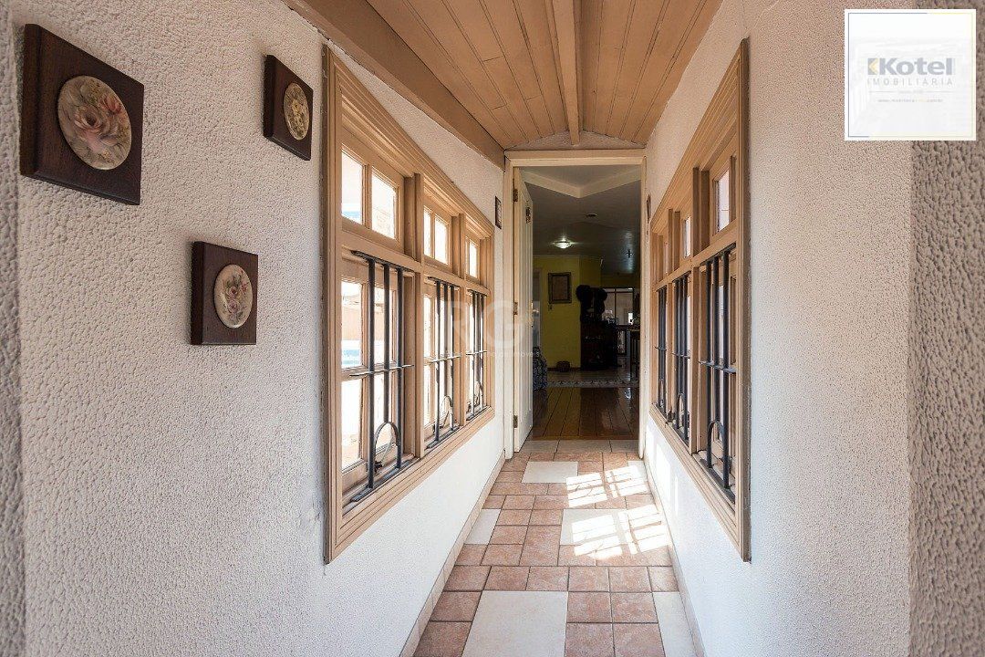 Casa para Venda - 320m², 5 dormitórios, sendo 2 suites, 3 vagas - Tristeza — foto 4