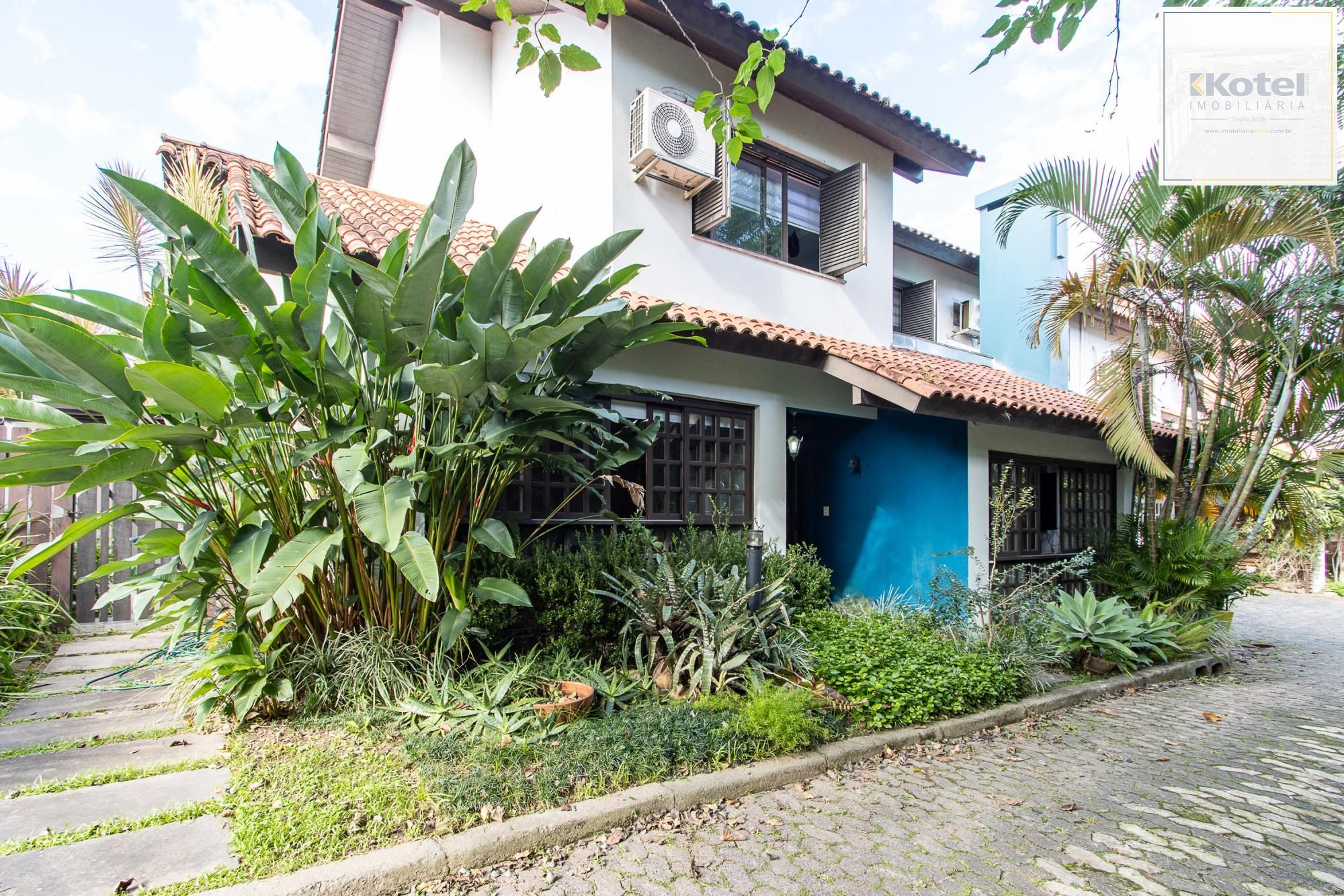 Casa de Condomínio 4 quartos à venda, 319m², Pedra Redonda - Porto Alegre
