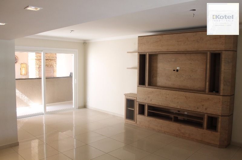 Casa para Venda - 220m², 3 dormitórios, sendo 1 suites, 4 vagas - Ipanema — foto 3