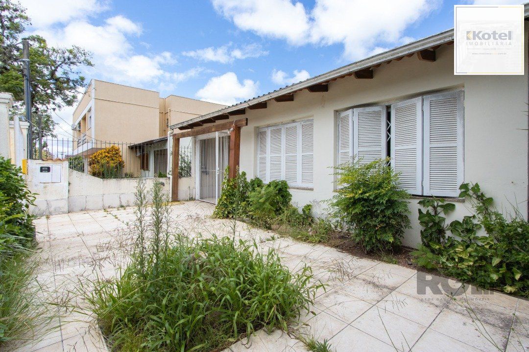 Casa para Venda - 239m², 5 dormitórios, sendo 1 suites, 2 vagas - Hipica — foto 2